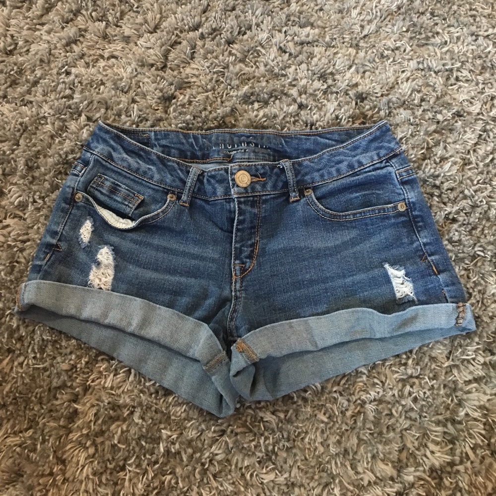 Cute jean shorts